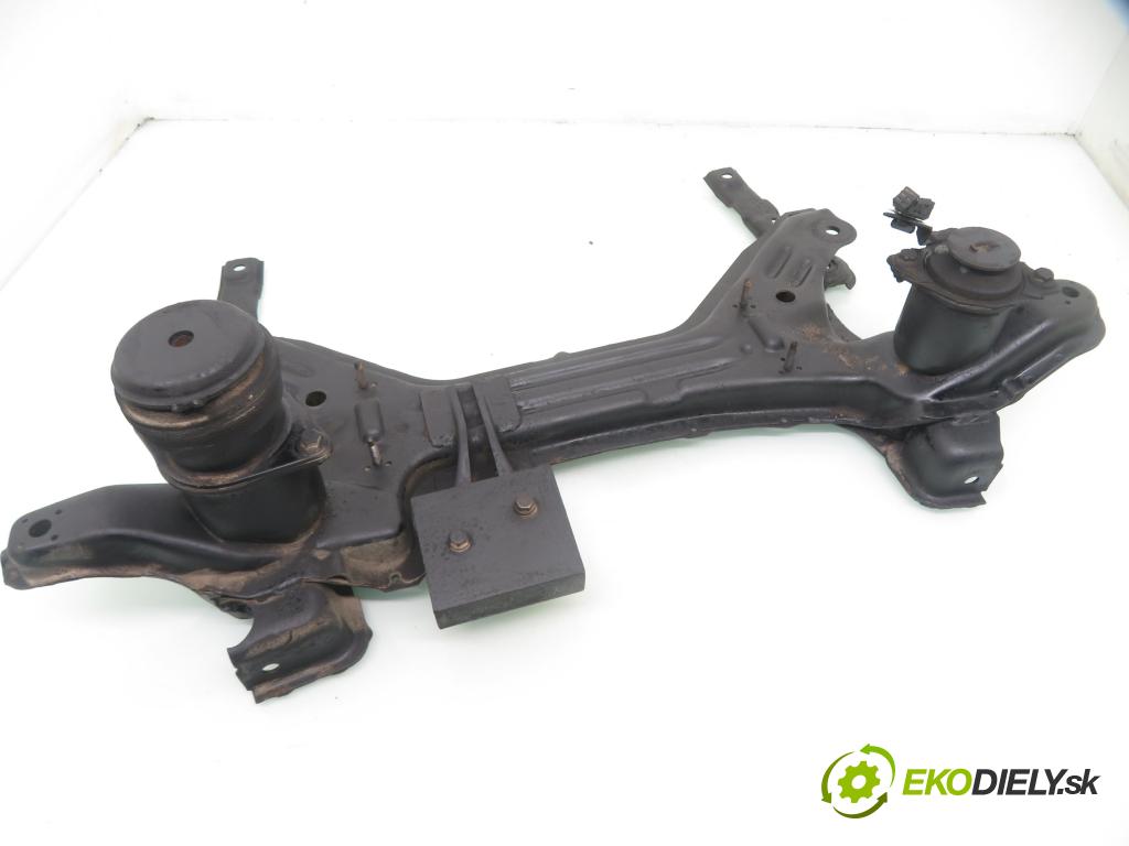 VW POLO (6N1) HB 1998 37,00 50 1.0 - AER 999,00 PŘEDNÍ: