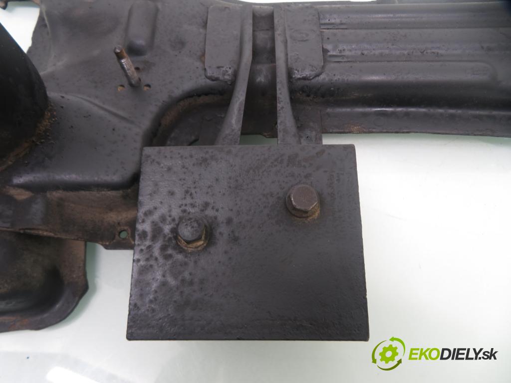 VW POLO (6N1) HB 1998 37,00 50 1.0 - AER 999,00 PŘEDNÍ: