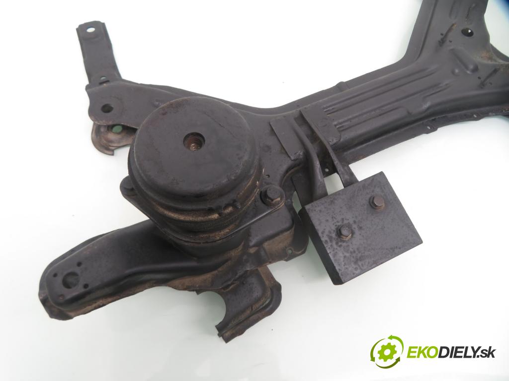 VW POLO (6N1) HB 1998 37,00 50 1.0 - AER 999,00 PŘEDNÍ: