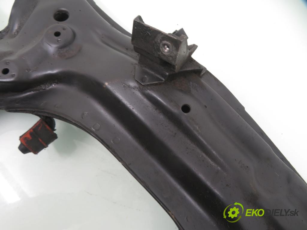 VW POLO (6N2) HB 2001 55,00 1.4 16V - AHW 1390,00 PŘEDNÍ: