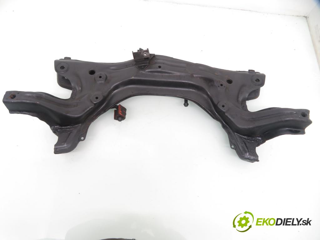 VW POLO (6N2) HB 2001 55,00 1.4 16V - AHW 1390,00 PŘEDNÍ: