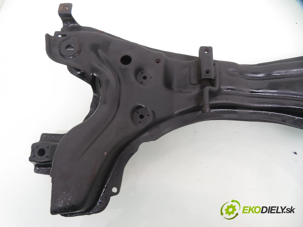 VW POLO (6N2) HB 2001 55,00 1.4 16V - AHW 1390,00 PŘEDNÍ: