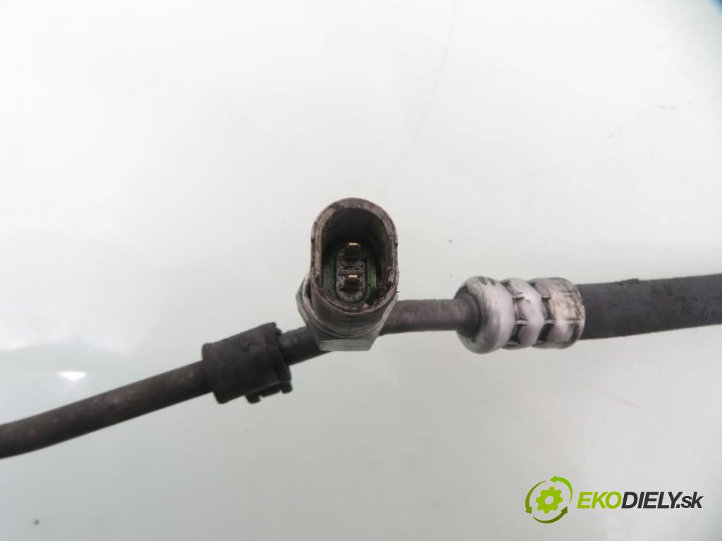 RENAULT SCENIC I (JA0/1_) MINIVAN 2002 102,00 2.0 16V 139 - F4R 740 1998,00 rúrka / Rúra servočerpadlo 7701708117A