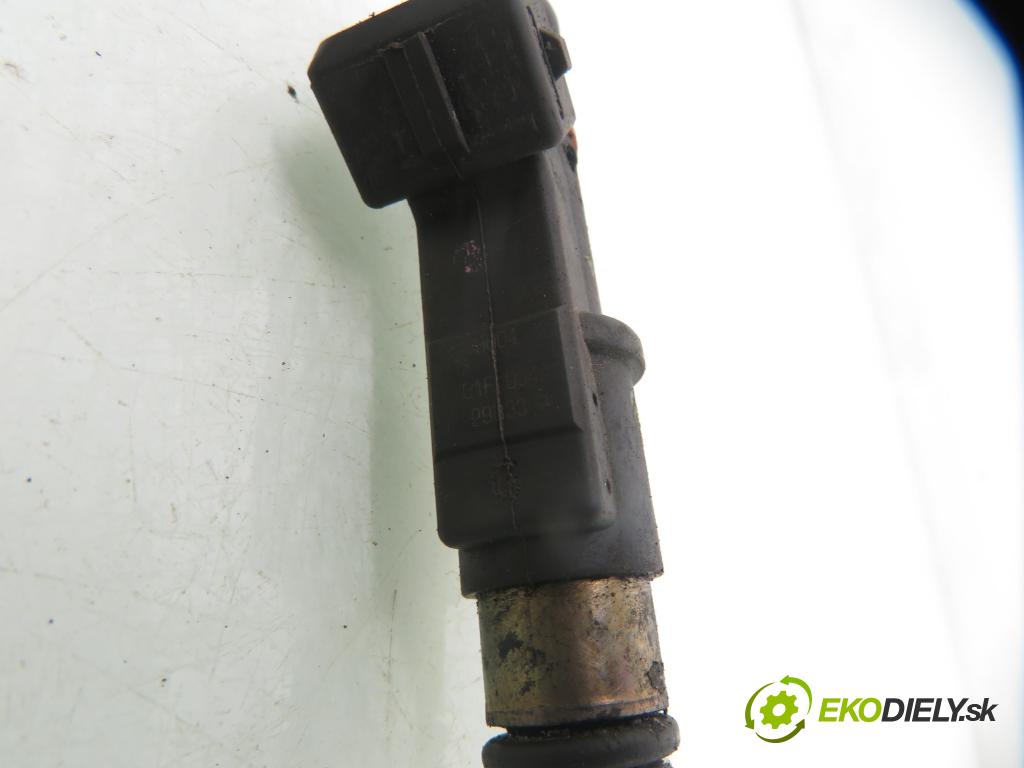 PEUGEOT 807 (EB_) MULTIVAN 2003 116,00 2.2 - 3FZ (EW12J4) 2230,00 vstrekovač 01F004A (Vstrekovač paliva)