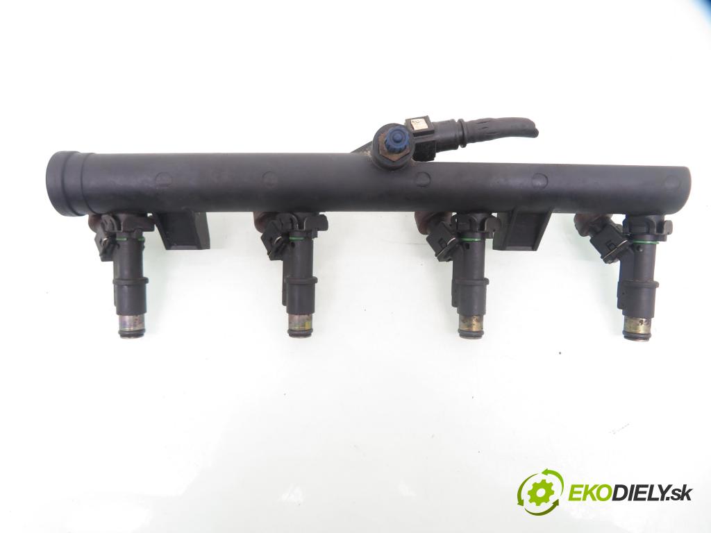 CITROEN XSARA PICASSO (N68) MINIVAN 2004 85,00 1.8 16V - 6FZ (EW7J4) 1749,00 Lišta vstrekovacia 9628084680 (Vstrekovacia lišta)