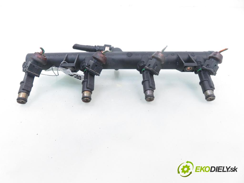 CITROEN XSARA PICASSO (N68) MINIVAN 2004 85,00 1.8 16V - 6FZ (EW7J4) 1749,00 Lišta vstrekovacia 9628084680 (Vstrekovacia lišta)