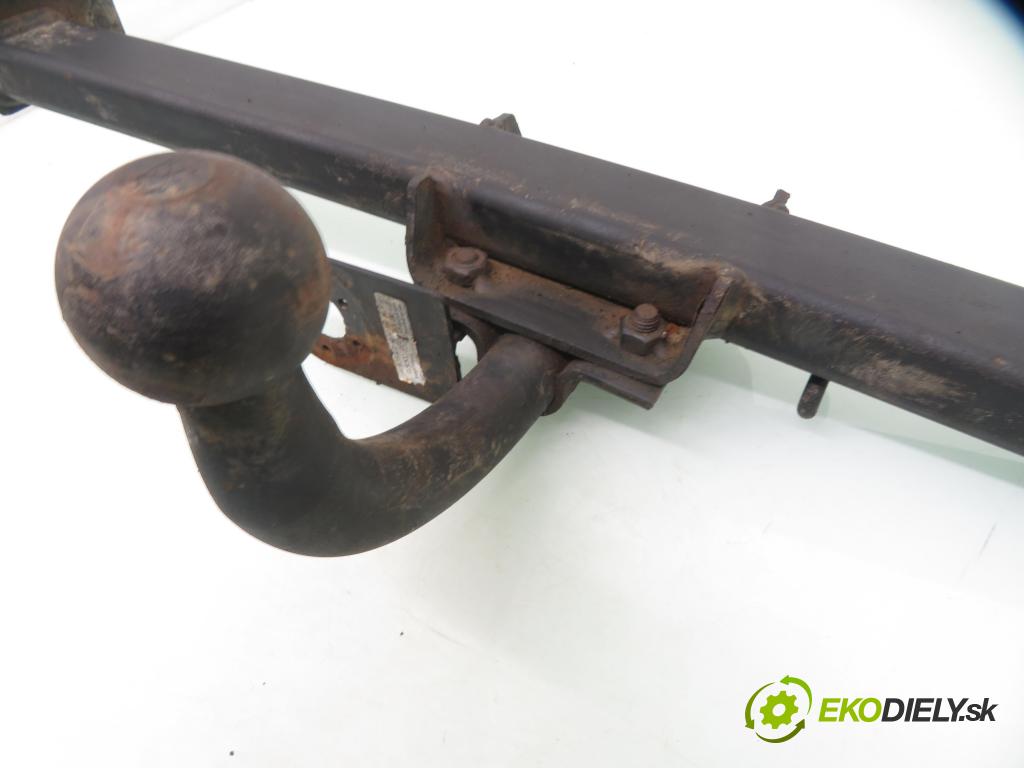 TOYOTA YARIS (_P1_) HB 2005 55,00 1.4 D-4D (NLP10_) - 1ND-TV 1364,00 Hák