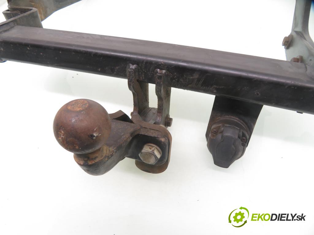 CITROEN C8 (EA_, EB_) VAN 2005 94,00 2.2 HDi - 4HW (DW12TED4) 2179,00 Hák