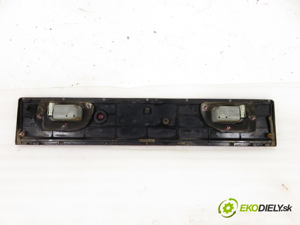HONDA CIVIC IV Hatchback (EC, ED, EE) SEDAN 1990 66,00 1.5 i 16V - D15B2 1493,00 Zadné čelo dverí kufor