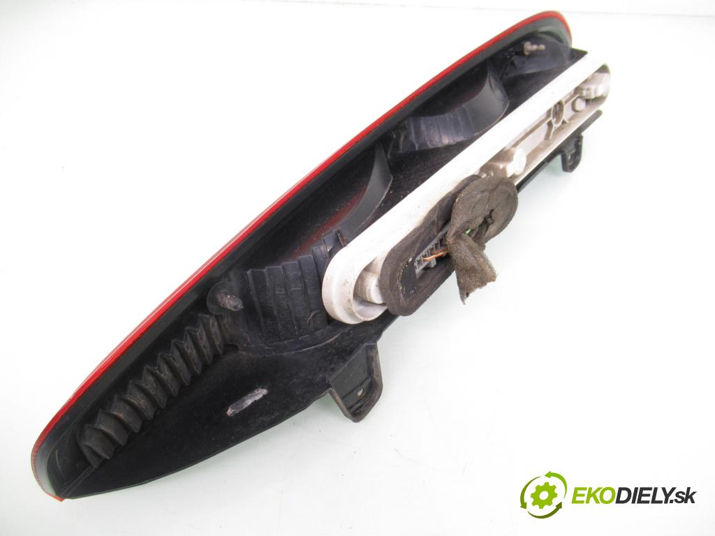 FORD FOCUS II Turnier (DA_, FFS, DS) KOMBI 2005 107,00 2 - AODA 1999,00 Svetlo ľavé zadné