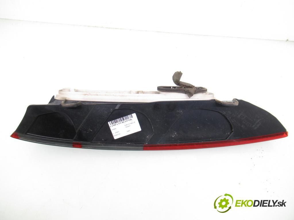 FORD FOCUS II Turnier (DA_, FFS, DS) KOMBI 2005 107,00 2 - AODA 1999,00 Svetlo pravé zadné