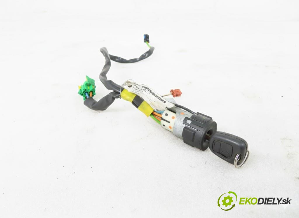 CITROEN C3 I (FC_) HB 2003 50,00 1.4 HDi 8V - 8HX 1398,00 spinačka N05014131 (Spínacia skrinka)