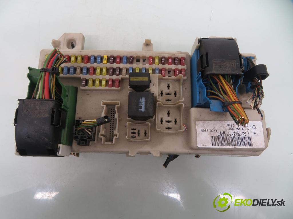 FORD FOCUS II Turnier (DA_, FFS, DS) KOMBI 2005 107,00 2 - AODA 1999,00 spínačka / imobilizéra IMMO / řídící jednotka 5M5112A650SD ; 3M5F10A855A ; 4M5T14014