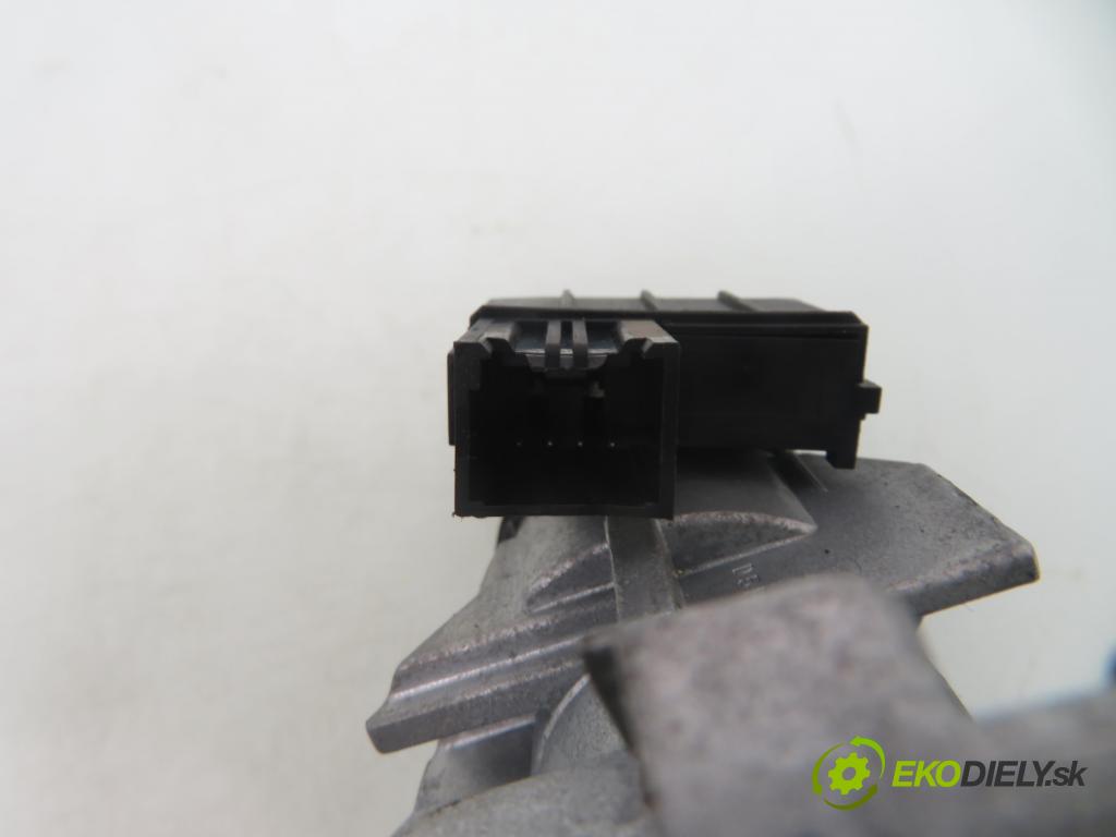 FORD FOCUS II Turnier (DA_, FFS, DS) KOMBI 2005 107,00 2 - AODA 1999,00 spínačka / imobilizéra IMMO / řídící jednotka 5M5112A650SD ; 3M5F10A855A ; 4M5T14014