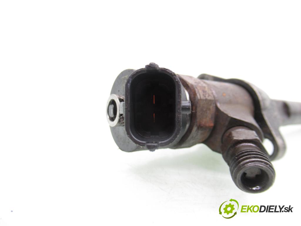 CITROEN XSARA PICASSO (N68) MINIVAN 2005 80,00 1.6 HDi - 9HZ (DV6TED4) 1560,00 vstrekovač 0445110259 (Vstrekovač paliva)