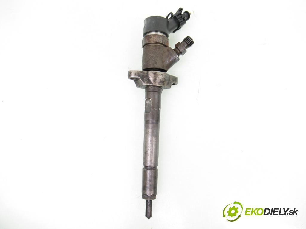 CITROEN XSARA PICASSO (N68) MINIVAN 2005 80,00 1.6 HDi - 9HZ (DV6TED4) 1560,00 vstrekovač 0445110259 (Vstrekovač paliva)