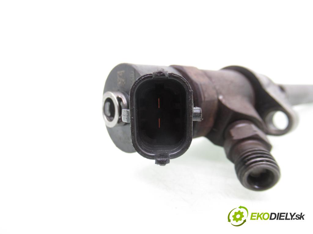 CITROEN XSARA PICASSO (N68) MINIVAN 2005 80,00 1.6 HDi - 9HZ (DV6TED4) 1560,00 vstrekovač 0445110259 (Vstrekovač paliva)