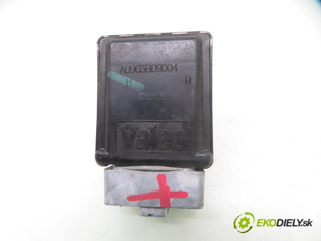 RENAULT ESPACE IV (JK0/1_) MINIVAN 2003 120,00 2.0 Turbo (JK0A, JK0B, JK0N) - F4R 796 1998,00 blokáda tyče volantu 8200033233 ; E0160000