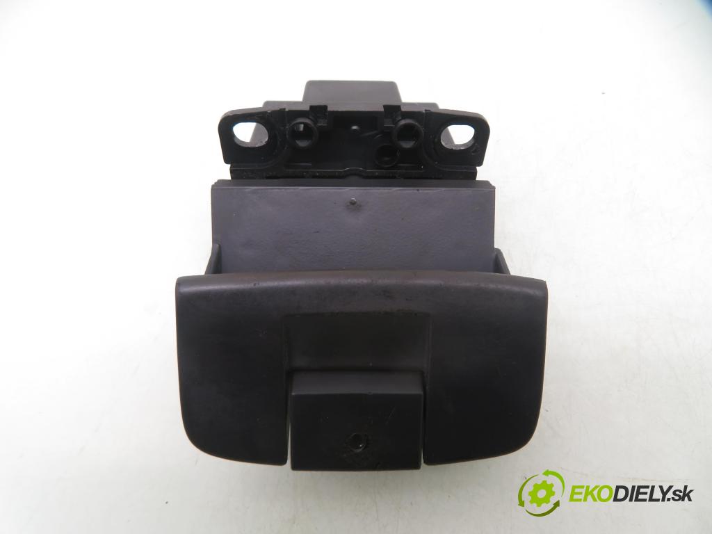 RENAULT ESPACE IV (JK0/1_) MINIVAN 2003 120,00 2.0 Turbo (JK0A, JK0B, JK0N) - F4R 796 1998,00 vypínač brzdy MANUÁLNY: 8200048590G