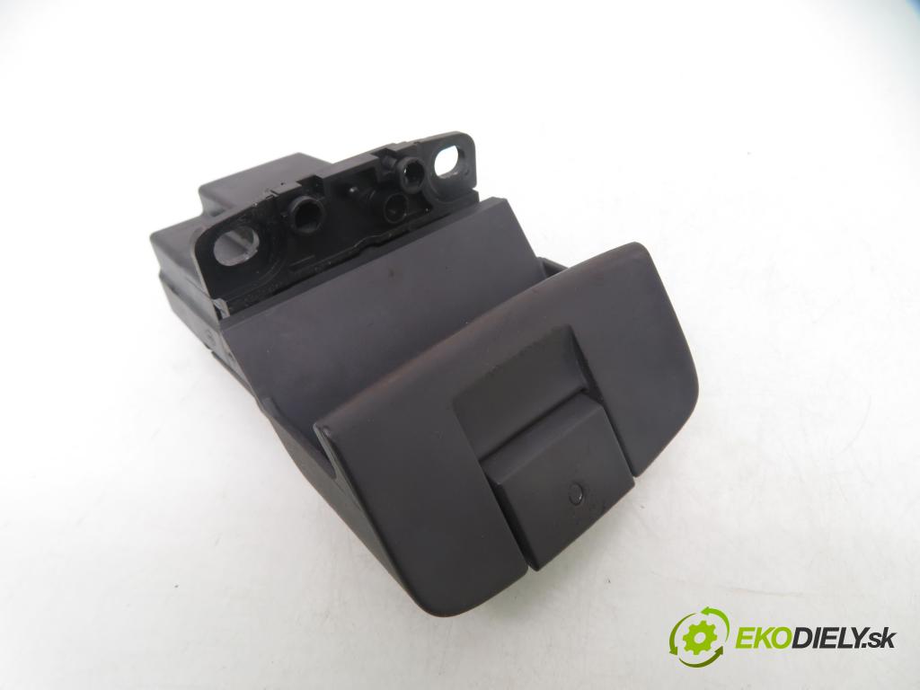 RENAULT ESPACE IV (JK0/1_) MINIVAN 2003 120,00 2.0 Turbo (JK0A, JK0B, JK0N) - F4R 796 1998,00 vypínač brzdy MANUÁLNY: 8200048590G