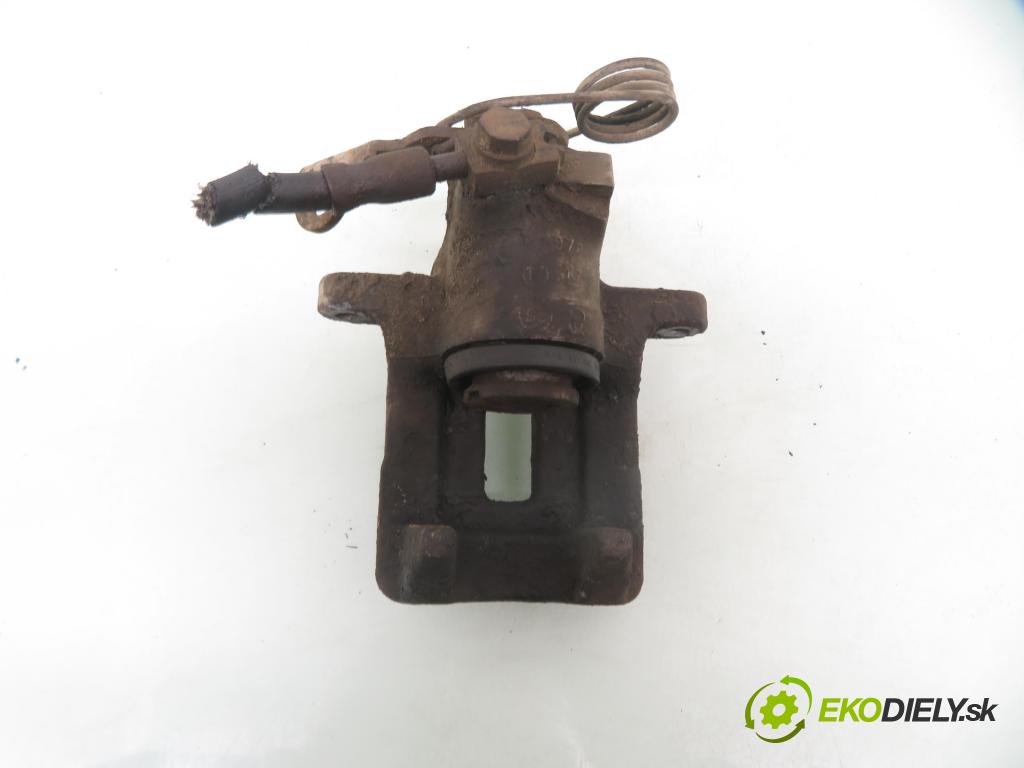 VW PASSAT B5 Variant (3B5) KOMBI 1997 74,00 1.9 TDI - AVB 1896,00 brzdič třmen PT