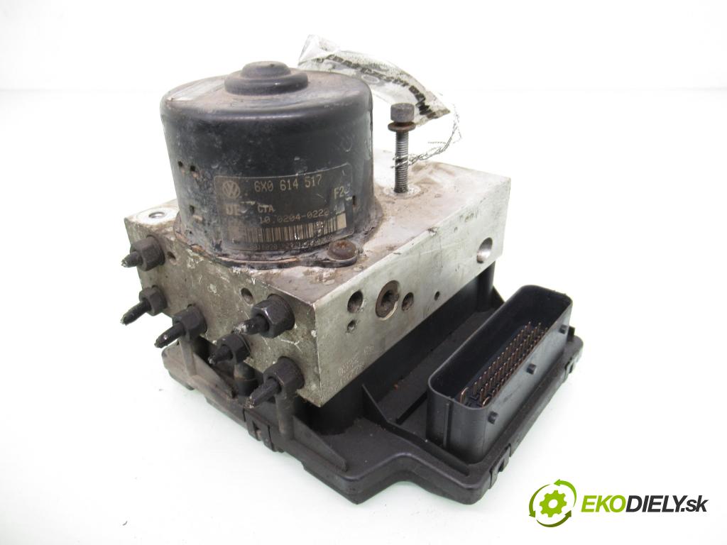 VW GOLF IV (1J1) HB 2000 81,00 1.9 TDI 110 - ASV 1896,00 Pumpa ABS 6X0614517 ; 1C0907379 (Pumpa ABS)