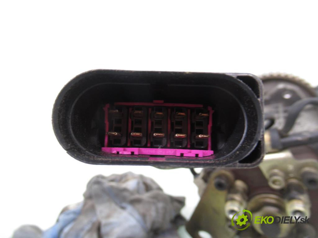 SEAT IBIZA III (6L1) HB 2004 47,00 1.9 SDI - ASY 1896,00 Pumpa vstrekovacia 038130107B ; 0460404972 (Vstrekovacie čerpadlo)