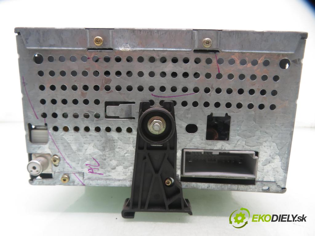 FORD FIESTA V (JH_, JD_) HB 2003 55,00 1.25 16V - FUJB 1242,00 RADIO CD 4S6118C815AB