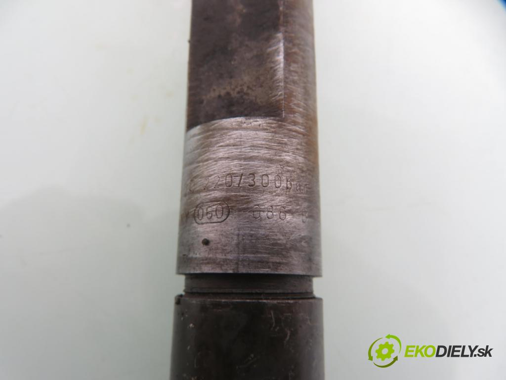 VW GOLF IV (1J1) HB 2000 81,00 1.9 TDI 110 - ASV 1896,00 Vstrekovacie ventily 038130202B ; 038130202A (Vstrekovací ventil)