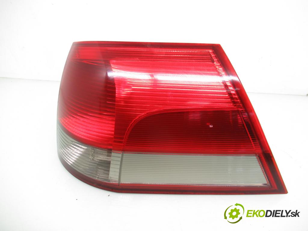 OPEL VECTRA C Kombi (Z02) KOMBI 2006 110,00 1.9 CDTI - Z 19 DTH 1910,00 Svetlo ľavé zadné 24469462RN ; 13184023RD ; 13184023
