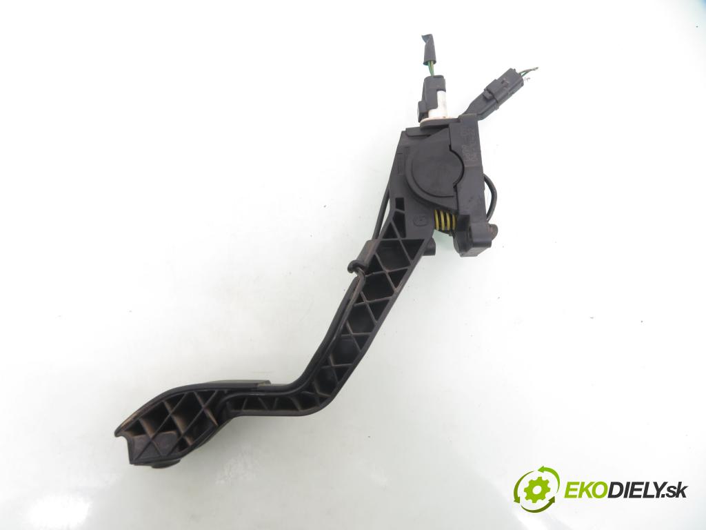 CITROEN C4 I (LC_) HB 2004 80,00 1.6 HDi 109 - 9HZ (DV6TED4) 1560,00 Potenciometer plynu F00C3E2429 ; 0280755001 ; 9650889180 (Potenciometer plynového pedálu)