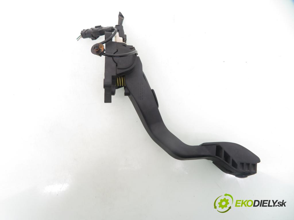 CITROEN C4 I (LC_) HB 2004 80,00 1.6 HDi 109 - 9HZ (DV6TED4) 1560,00 Potenciometer plynu F00C3E2429 ; 0280755001 ; 9650889180 (Potenciometer plynového pedálu)