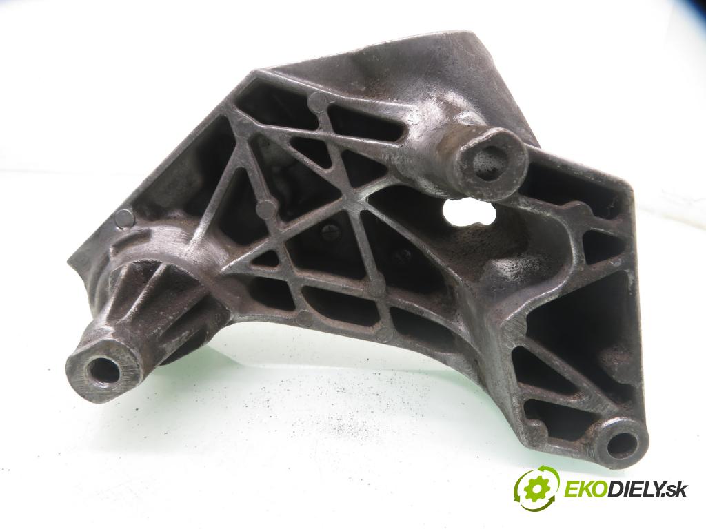 VW GOLF IV (1J1) HB 2000 81,00 1.9 TDI 110 - ASV 1896,00 Uchytenie Motor 038199207H