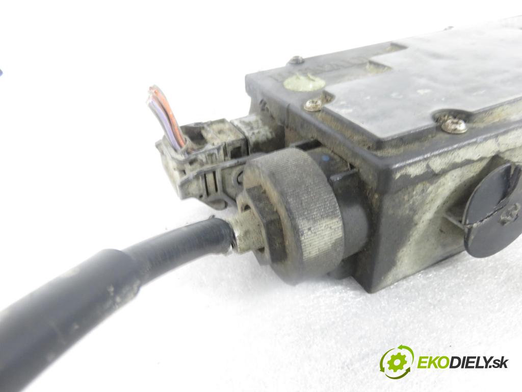 RENAULT ESPACE IV (JK0/1_) MINIVAN 2003 120,00 2.0 Turbo (JK0A, JK0B, JK0N) - F4R 796 1998,00 BRZDA: ručny elektrický 8200418646