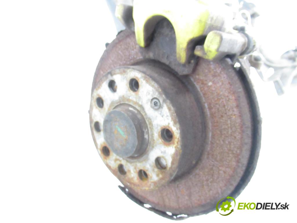 SEAT LEON (5F1) HB 2014 110,00 2.0 TDI CR 150 - CKFC 1968,00 výztuha zadní část ABS