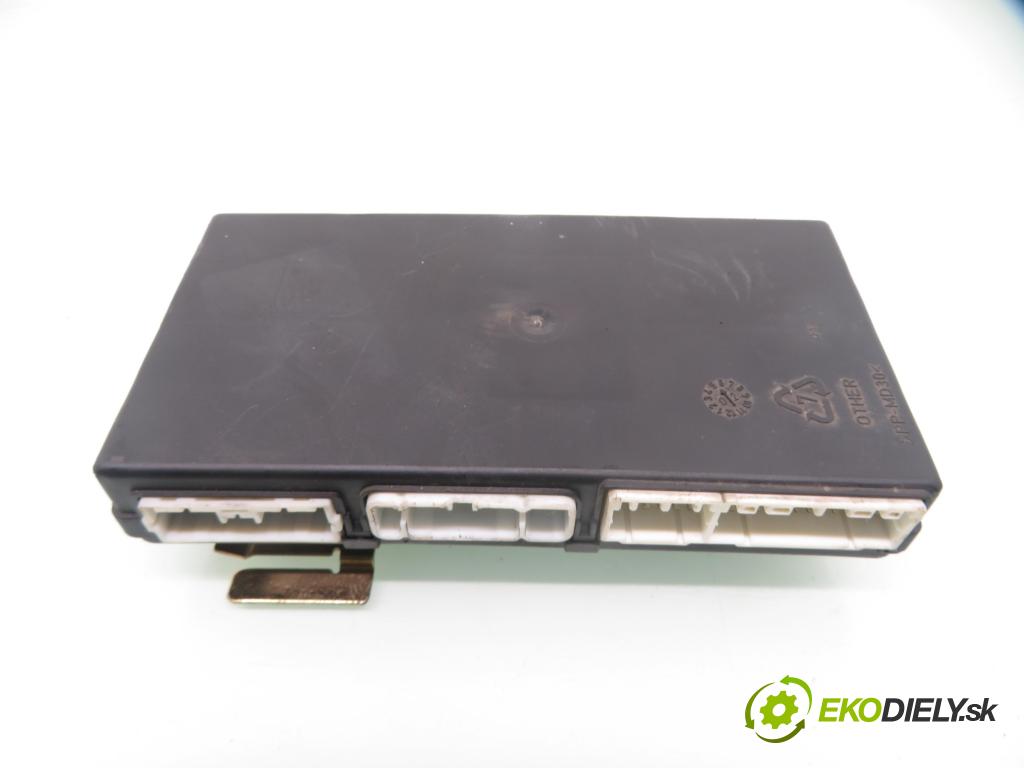 VOLVO V40 Kombi (645) KOMBI 2002 90,00 1.8 122 - B 4184 S2 1783,00 MODUL komfortu 30621304 ; SW30621306