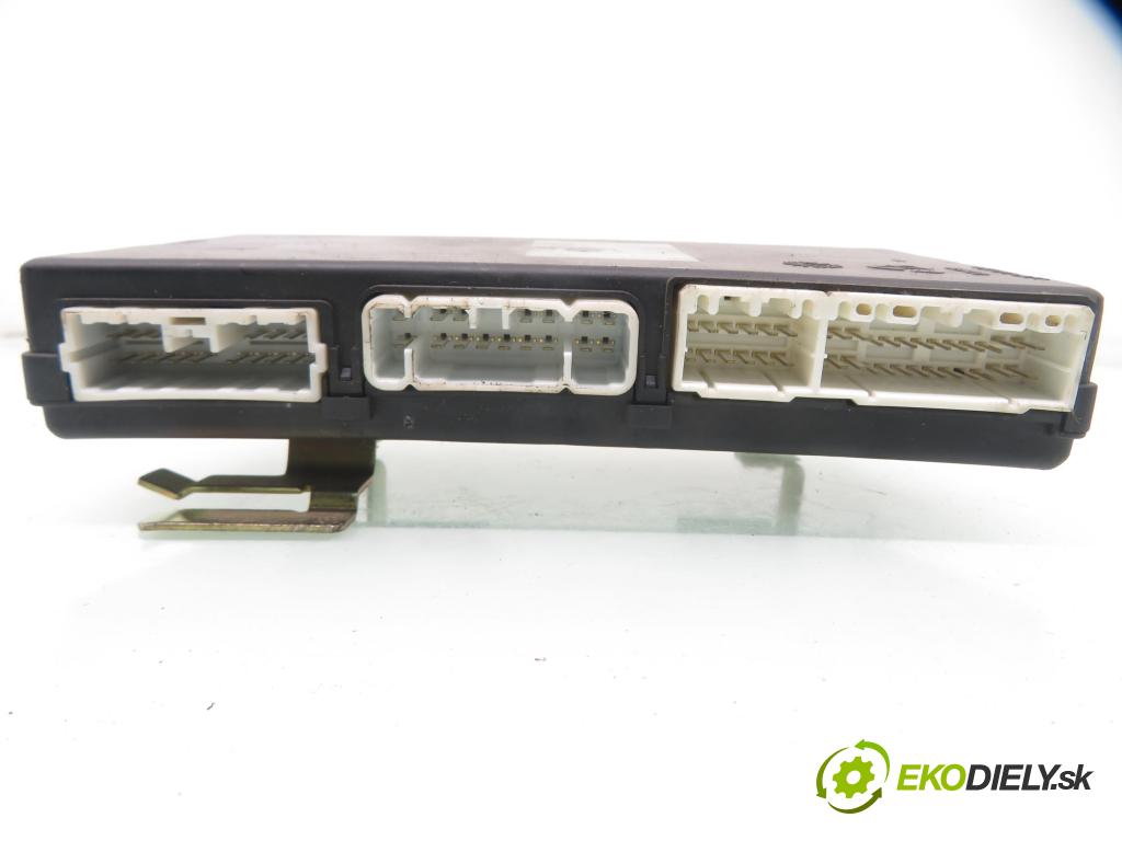 VOLVO V40 Kombi (645) KOMBI 2002 90,00 1.8 122 - B 4184 S2 1783,00 MODUL komfortu 30621304 ; SW30621306