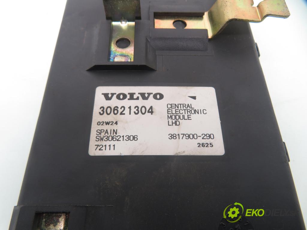 VOLVO V40 Kombi (645) KOMBI 2002 90,00 1.8 122 - B 4184 S2 1783,00 MODUL komfortu 30621304 ; SW30621306