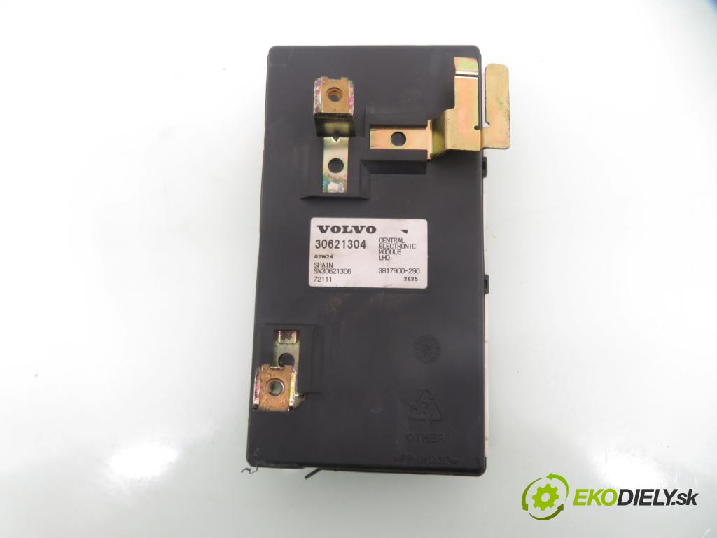 VOLVO V40 Kombi (645) KOMBI 2002 90,00 1.8 122 - B 4184 S2 1783,00 MODUL komfortu 30621304 ; SW30621306