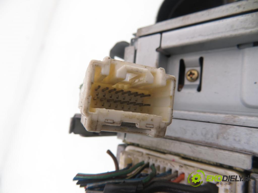 MAZDA 6 Station Wagon (GY) KOMBI 2002 89,00 2.0 DI 121 - RF5C 1998,00 RADIO CD FF011068B