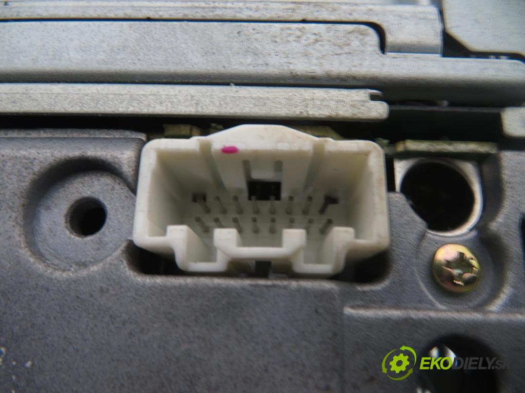 MAZDA 6 Station Wagon (GY) KOMBI 2002 89,00 2.0 DI 121 - RF5C 1998,00 RADIO CD FF011068B