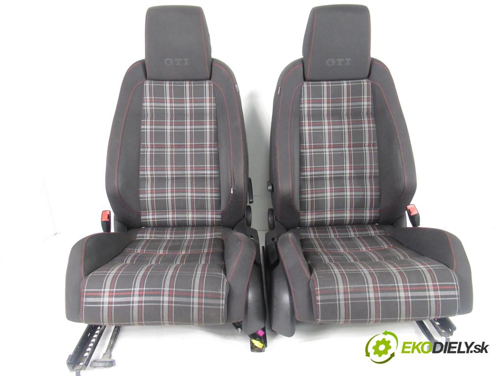 VW GOLF VI (5K1) HB 2011 155,00 2.0 GTi - CCZB 1984,00 Sedadlá, sedačky