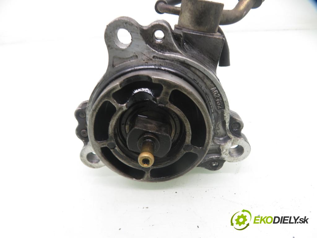 MAZDA 6 Station Wagon (GY) KOMBI 2002 89,00 2.0 DI 121 - RF5C 1998,00 Pumpa vákuová X2T58172