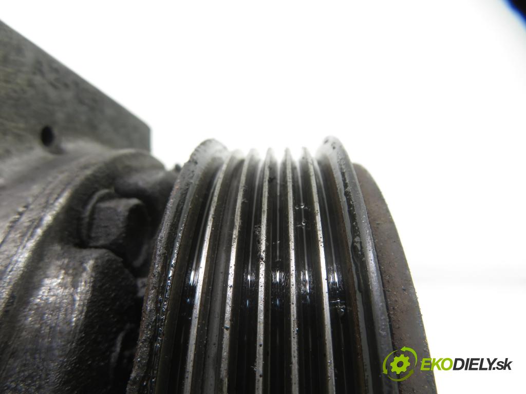 VOLVO V40 Kombi (645) KOMBI 2002 90,00 1.8 i - B 4184 SJ 1834,00 KOMPRESOR: klimatizácie  (Kompresor klimatizácie)