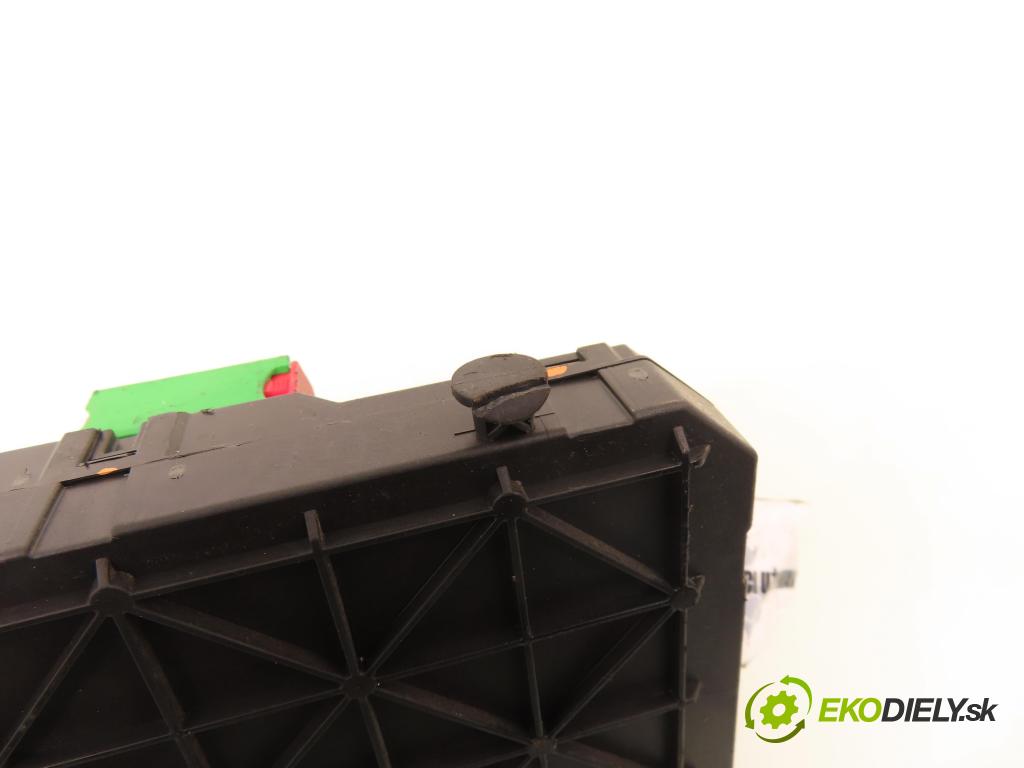 CITROEN XSARA PICASSO (N68) MINIVAN 2005 80,00 1.6 HDi - 9HZ (DV6TED4) 1560,00 MODUL BSI S118085220E ; 9653667680