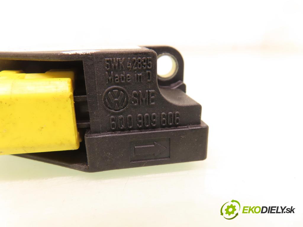 VW GOLF IV (1J1) HB 2000 81,00 1.9 TDI 110 - ASV 1896,00 Snímač nárazu 6Q0909606 (Snímač nárazu)