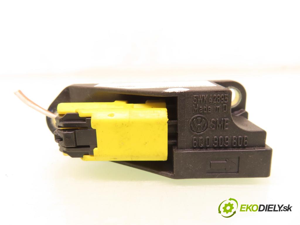 VW GOLF IV (1J1) HB 2000 81,00 1.9 TDI 110 - ASV 1896,00 Snímač nárazu 6Q0909606 (Snímač nárazu)