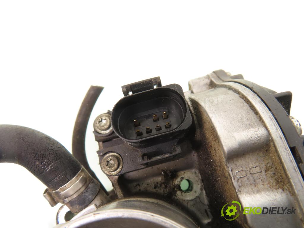 AUDI A4 (8D2, B5) SEDAN 1995 74,00 1.6 8V 100 - ADP 1595,00 Škrtiaca klapka 058133063 ; 408237210001 (Škrtiaca klapka)