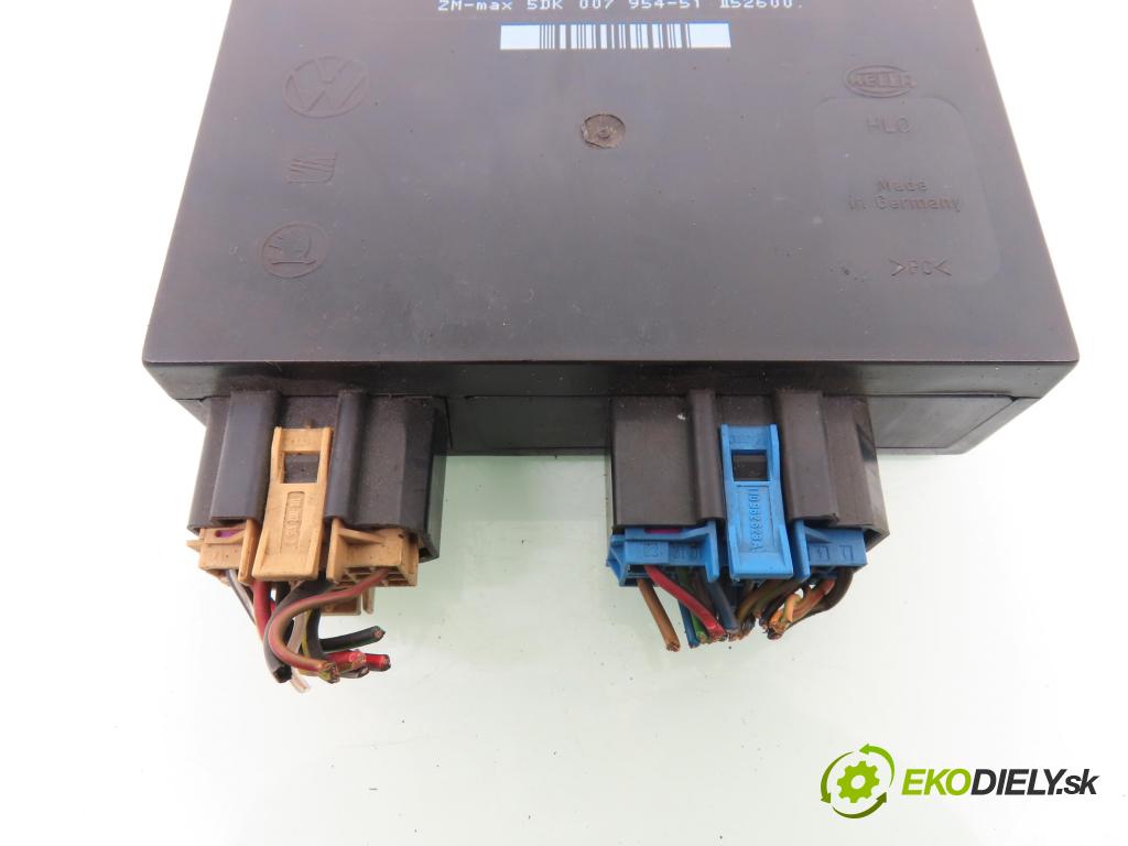 VW GOLF IV (1J1) HB 1998 55,00 1.4 16V - AHW 1390,00 MODUL komfortu 1J0959799AH