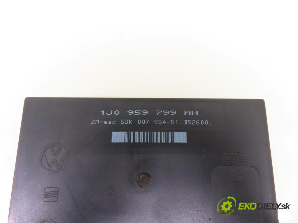 VW GOLF IV (1J1) HB 1998 55,00 1.4 16V - AHW 1390,00 MODUL komfortu 1J0959799AH